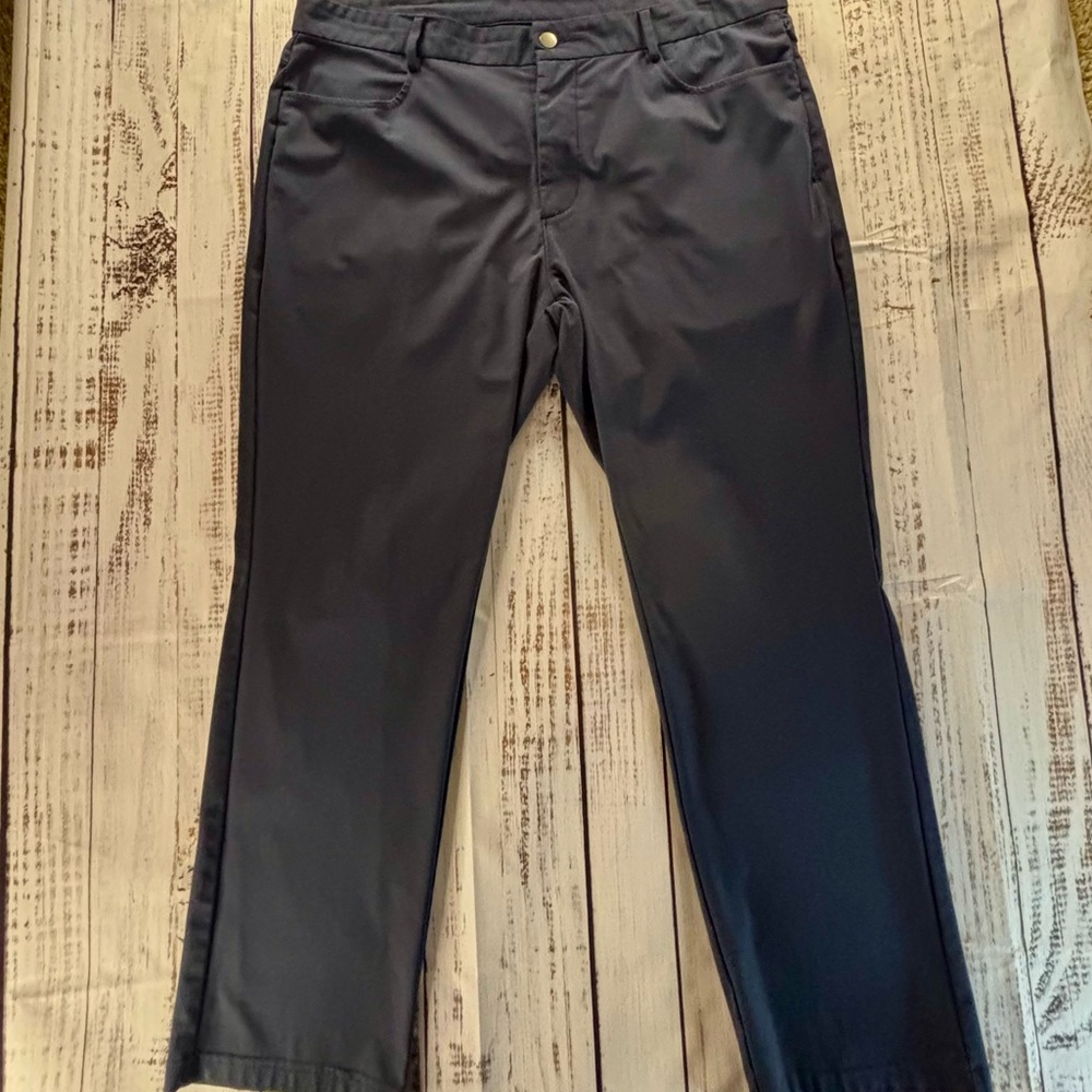 Old Navy Men’s 38x30 Tech Hybrid Pants | Navy | Straight Fit